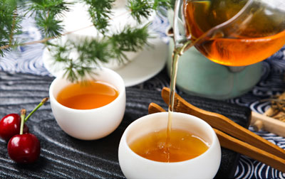 金丝黄菊花茶的功效与作用 百合干菊花茶的功效与作用及禁忌